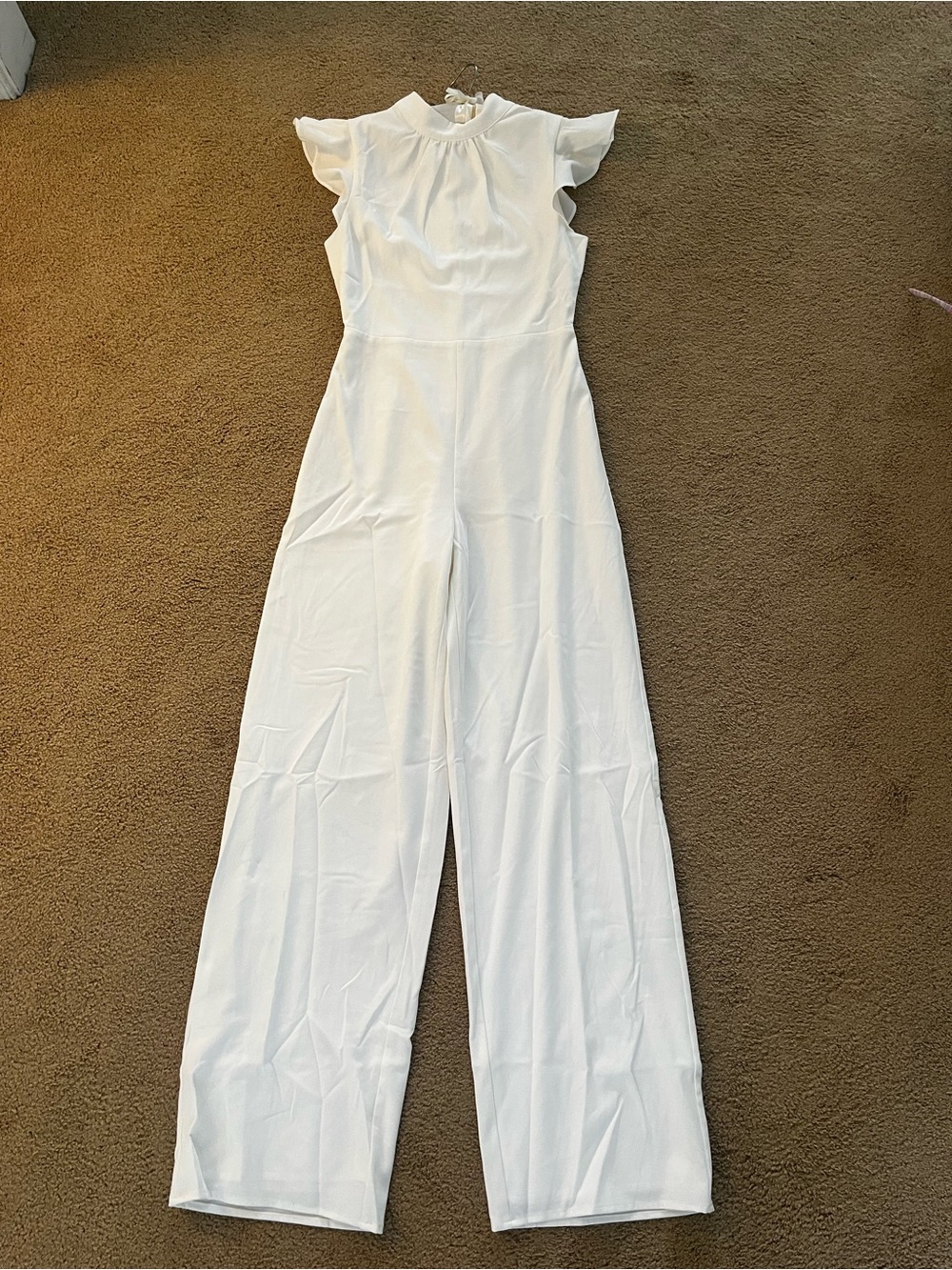 Sugarlips White Flutter-Sleeve Wide-Leg Jumpsuit NWT So pretty ⭐️